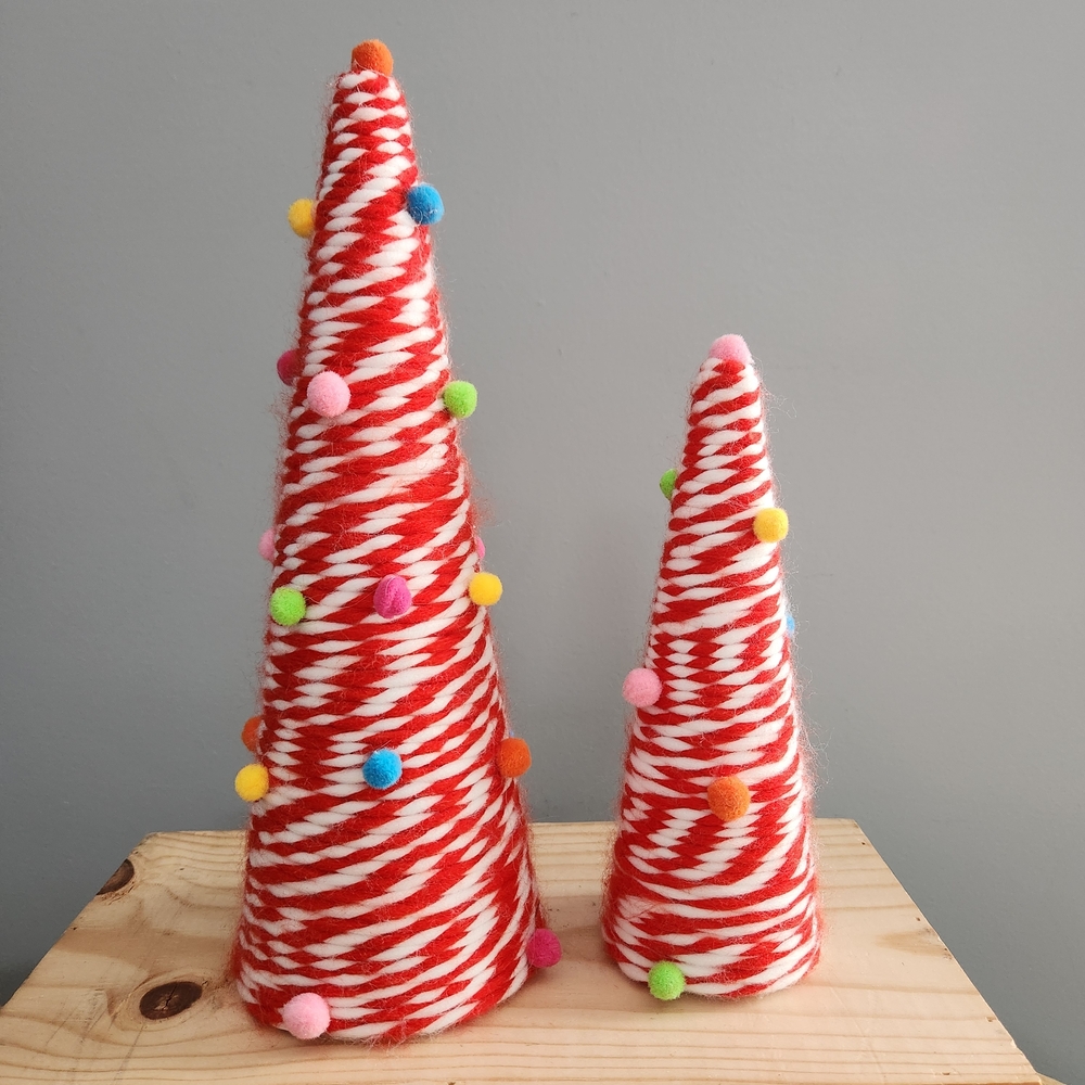 Red and White Yarn Striped Christmas Tree Cones Decor NWOT Set of 2 Trees